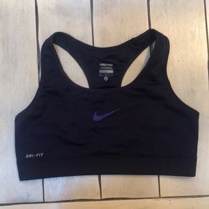 Women’s Medium Nike Purple Sports Bra